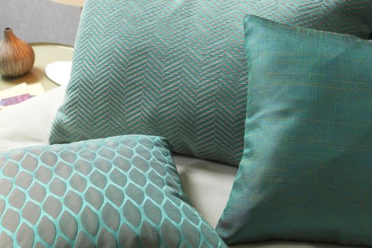 Le bleu en décoration - collection de coussins