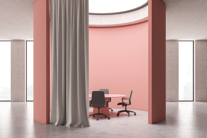 Séparation avec rideaux et voilages en décoration